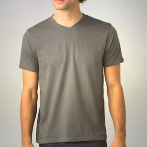 NWOT PrAna V-Neck T-Shirt - Medium